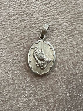 Praying Hands Oval Religious Pendant - Silver Tone